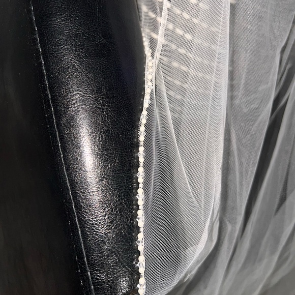 Bridal Veil - Cathedral length with beading outline - Picture 4 of 5